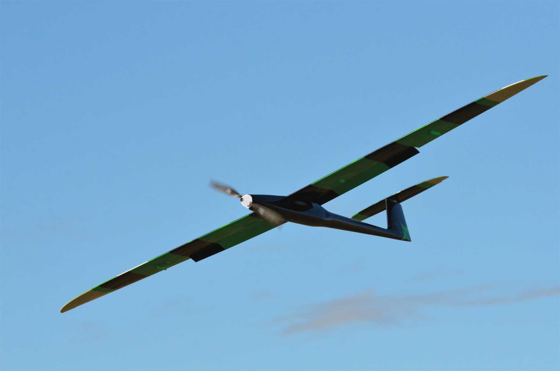 Robbe Modellsport AMPLITUDE ARF VOLL-GFK/CFK HOTLINER 