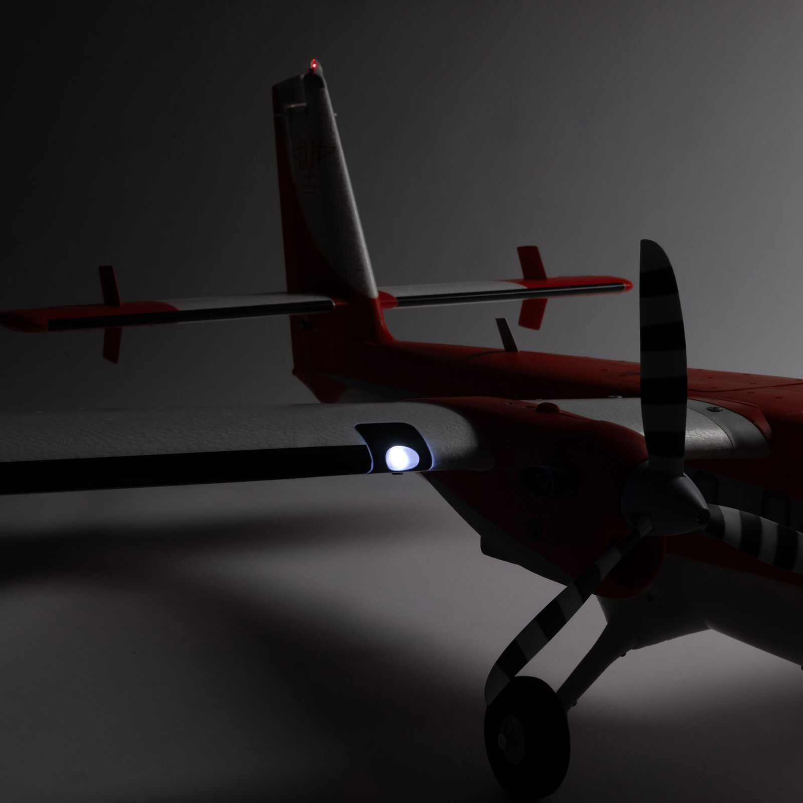 DHC-6 Twin Otter 1.4m BNF Basic with AS3X+ and SAFE Select