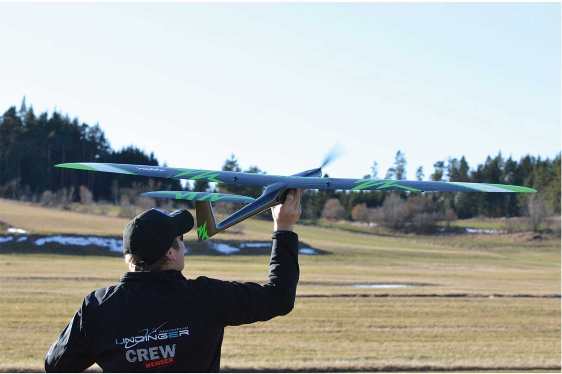 Robbe Modellsport AMPLITUDE PNP VOLL-GFK/CFK HOTLINER MIT EINGEBAUTEN SERVOS UND ANTRIEB 