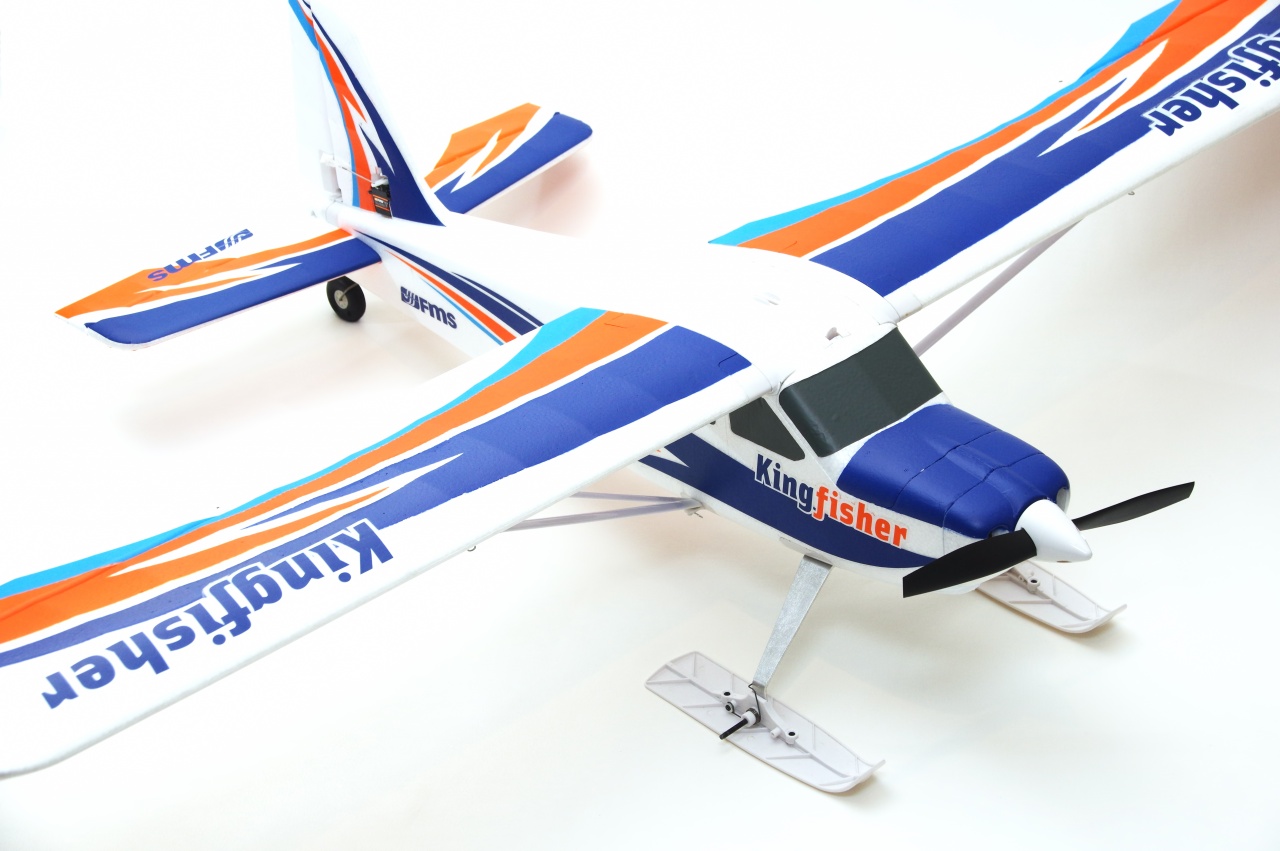 FMS Kingfisher Trainer RTF incl. Schwimmer & Skis - 140 cm Combo incl. Reflex Gyro System