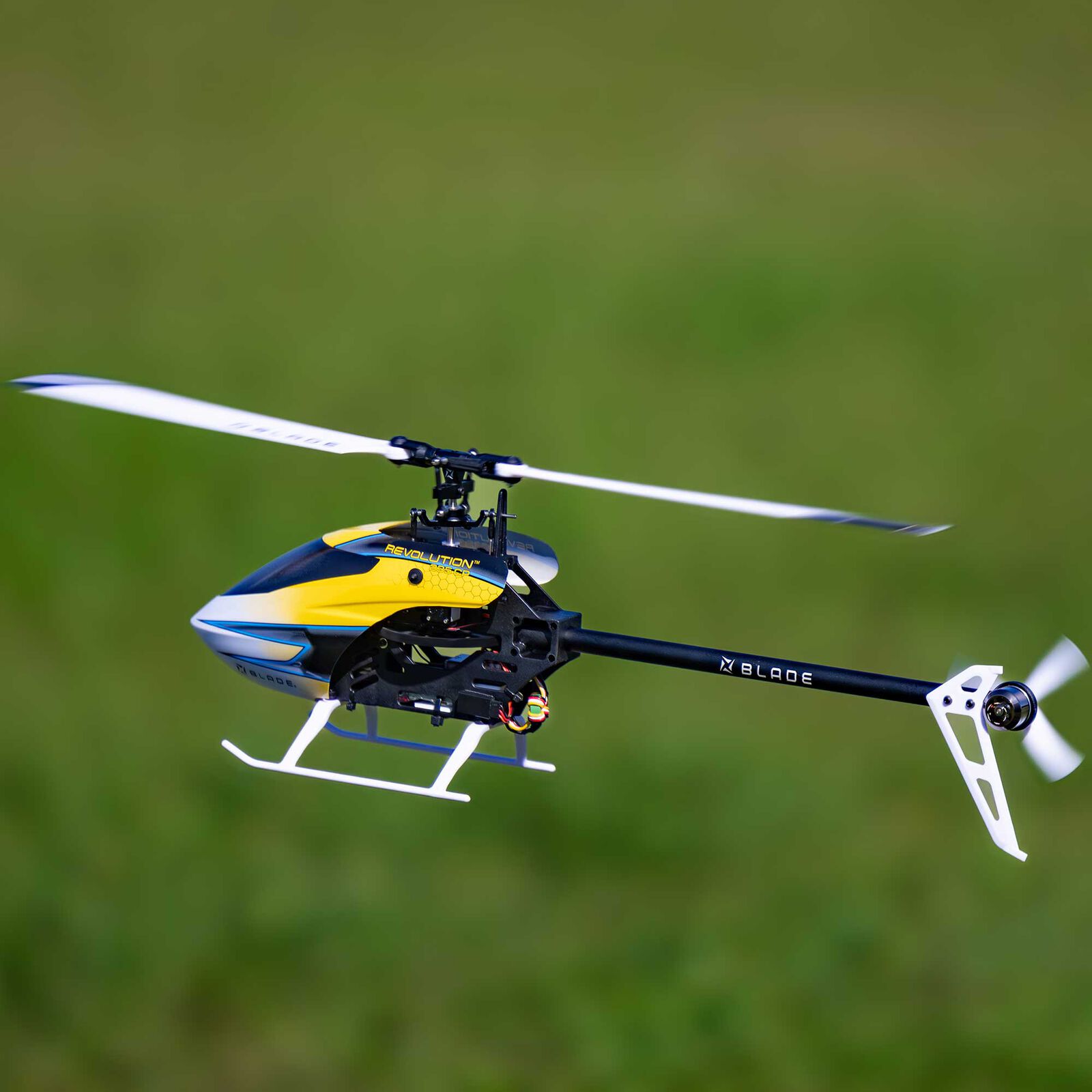 Revolution 235 CP BNF Basic with SAFE