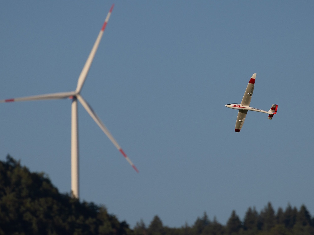 DERBEE Skyscraper Elektrosegler PNP - 200cm 